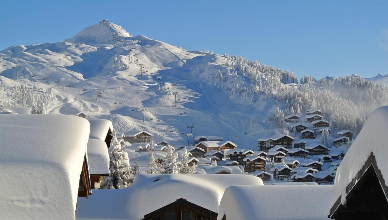 Chalet Diana - Spacious Flat - Village Core - South Facing - Ski-In/Ski-Out Bettmeralp Exterior photo